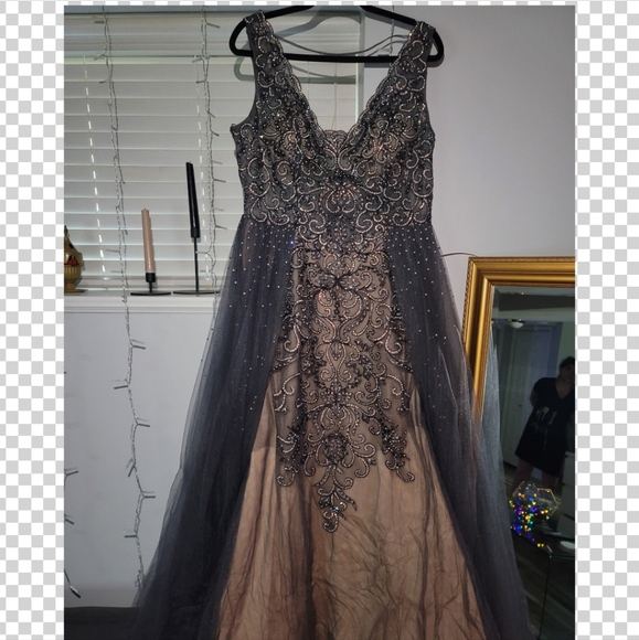 Jovani dress - Picture 1 of 3